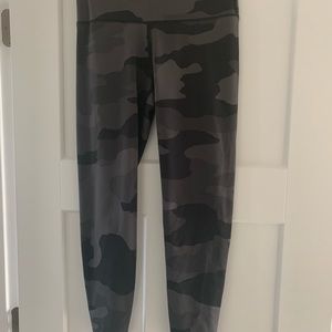 Aerie camo leggings